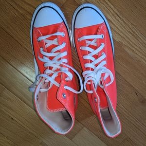 Converse hi tops NWOT